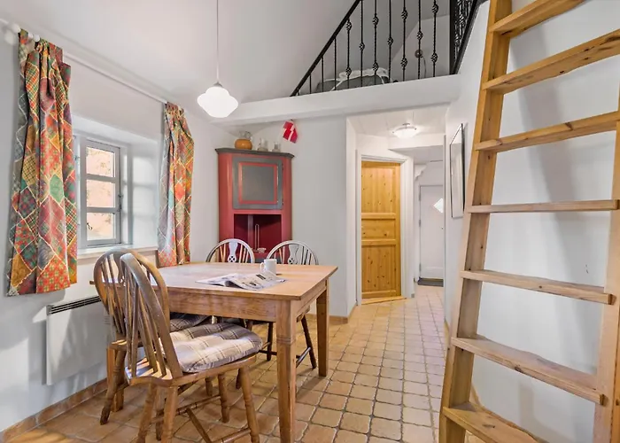 2 Bedroom Lovely In Nyaraló