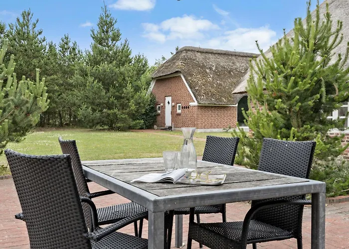 Nyaraló 2 Bedroom Lovely In